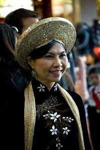 Vietnamese in hanoi
